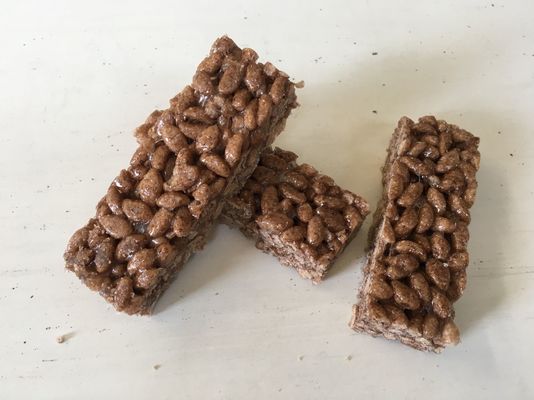 大きい性能の機械を作る穀物棒押す切断のグラノーラ棒